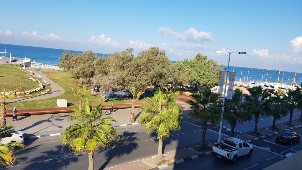 Spat Apartments Bat Yam Esterno foto