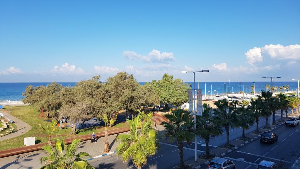 Spat Apartments Bat Yam Esterno foto