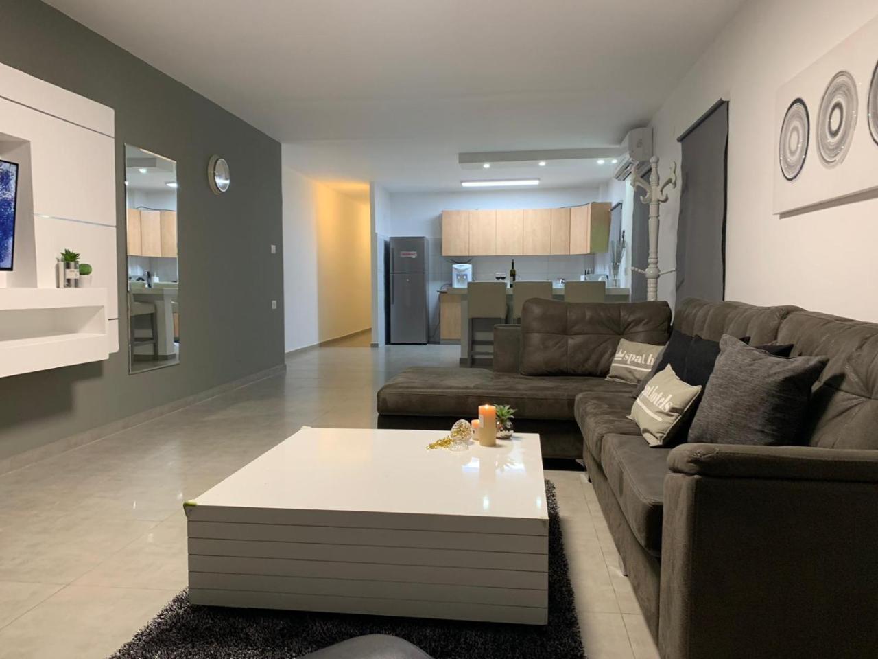 Spat Apartments Bat Yam Esterno foto