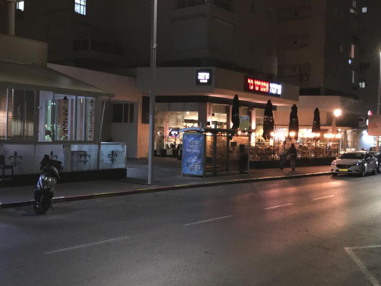 Spat Apartments Bat Yam Esterno foto